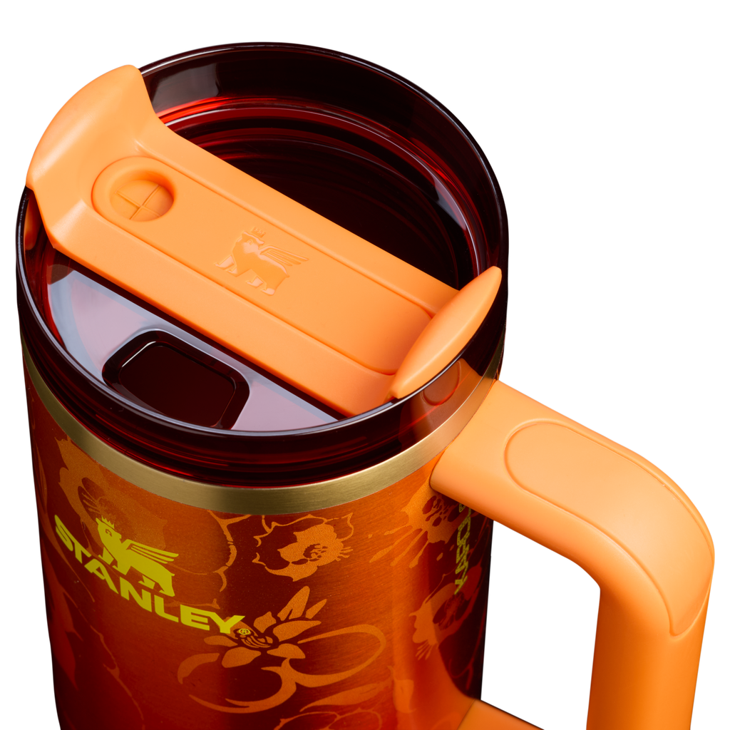 Stanley 1913 x Karol G Quencher® H2.0 FlowState™ Tumbler | 0.89L