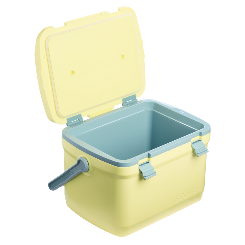 Easy-Carry Outdoor Cooler | 15.1L
