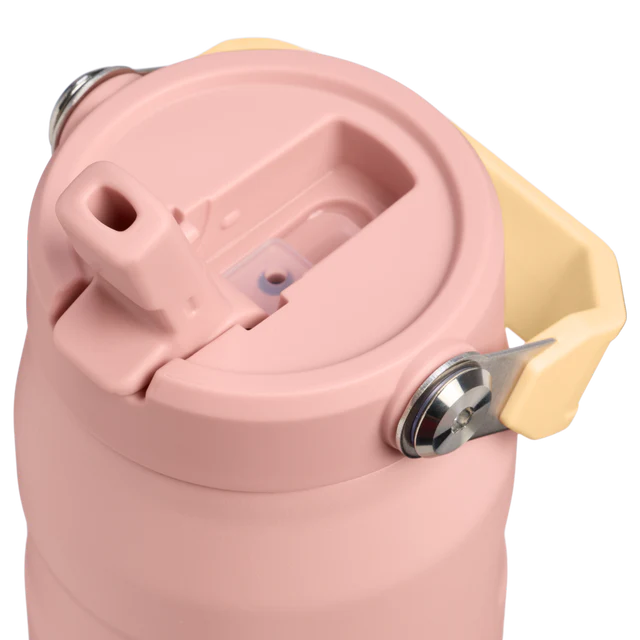 IceFlow™ Bottle Flip Straw 2.0