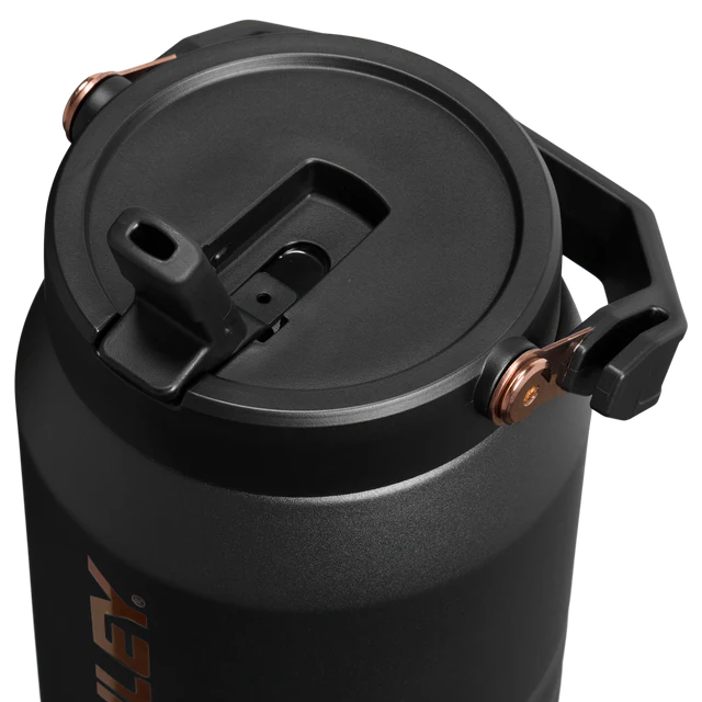 Messi x Stanley 1913 IceFlow™ Flip Straw Jug | 1.9L