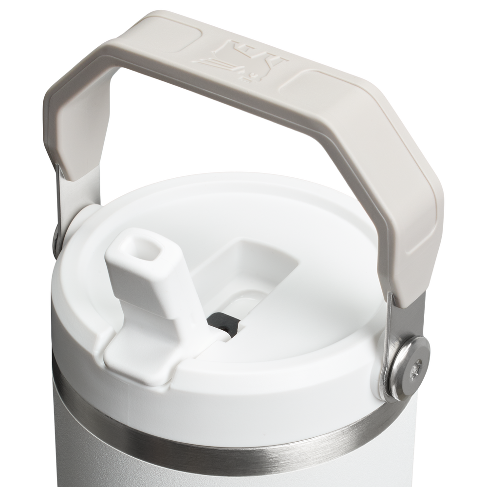 IceFlow™ Flip Straw 2.0 Tumbler | 0.89L